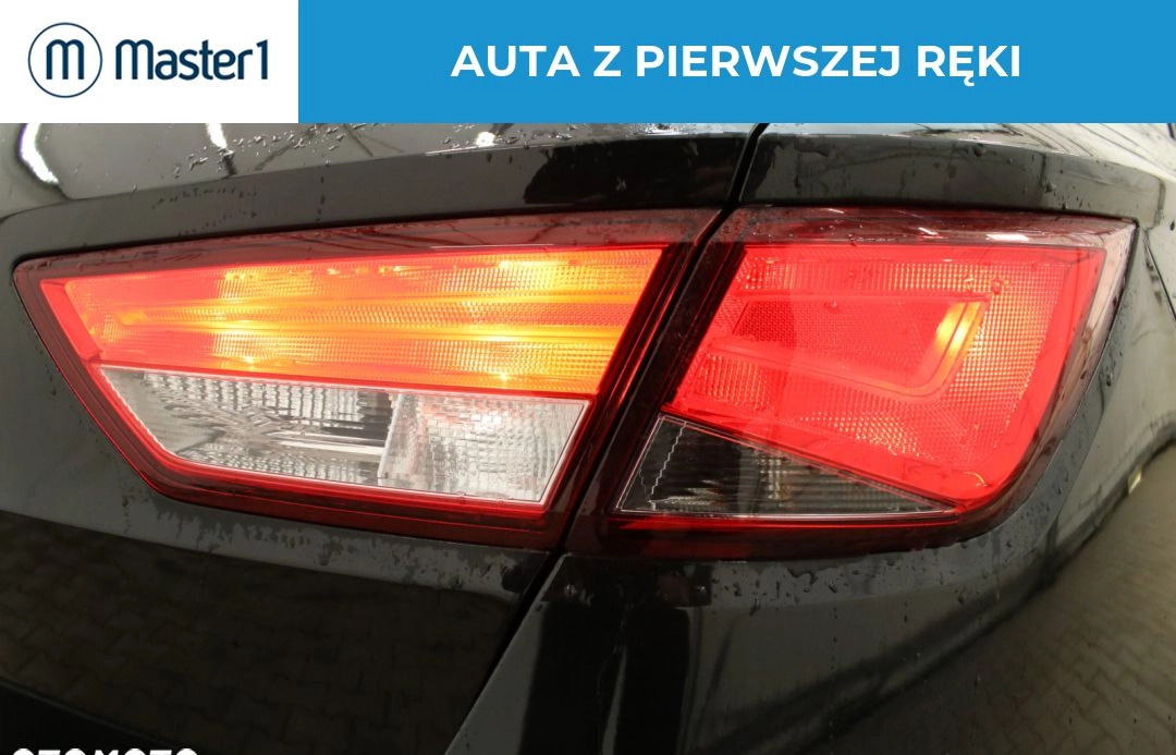 Seat Leon cena 53850 przebieg: 124365, rok produkcji 2019 z Stepnica małe 191